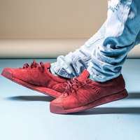 'کفش کتانی رانینگ ادیداس ساموآ قرمز      Adidas samoa red '