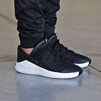'کفش کتانی  بسکتبال نایک جردن بدون ساق      Nike  Jordan Flight Luxe Black'
