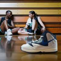 'کفش کتانی بسکتبال بچه گانه      Nike Basketball Shoes     '