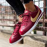 'کفش کتانی رانینگ نایک کورتز     Nike Cortez Red'