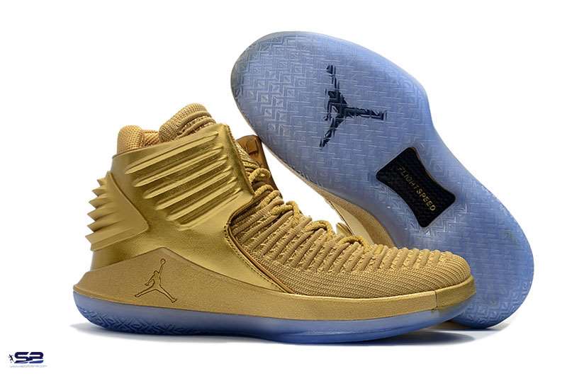  خرید  کفش کتانی  بسکتبال نایک ایر جردن طلایی        New Nike Air Jordan 32