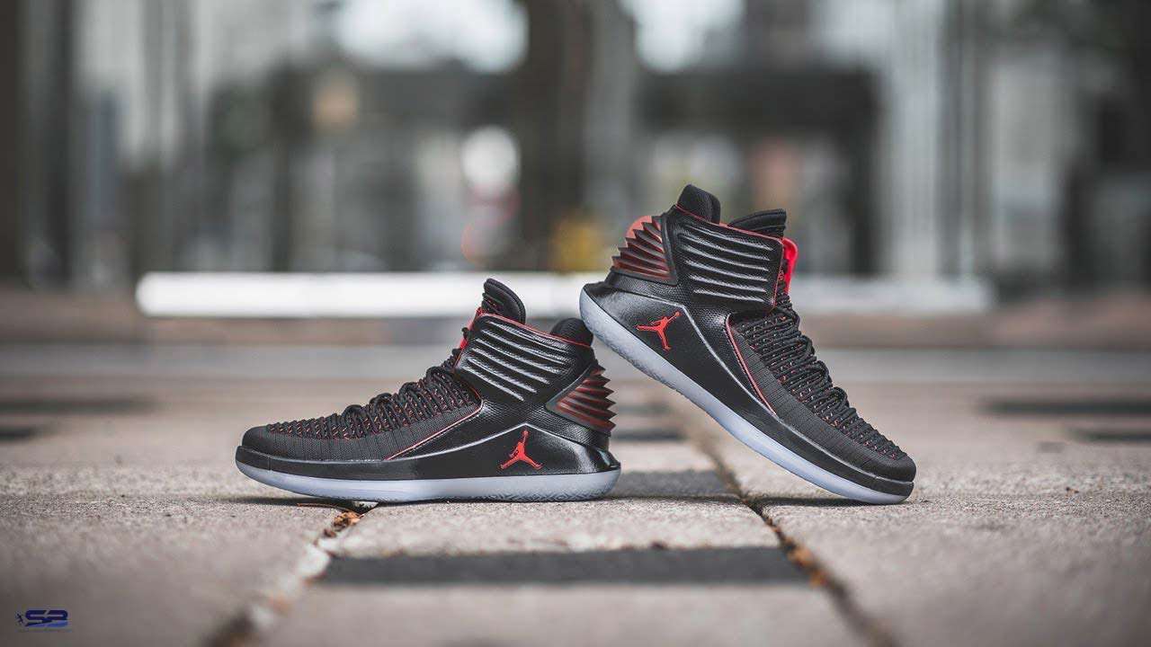  خرید  کفش کتانی  بسکتبال نایک ایر جردن مشکی قرمز        New Nike Air Jordan 32