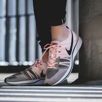 'کفش کتانی نایک فلای کینت     Nike Flyknit Trainer Pink  Black'