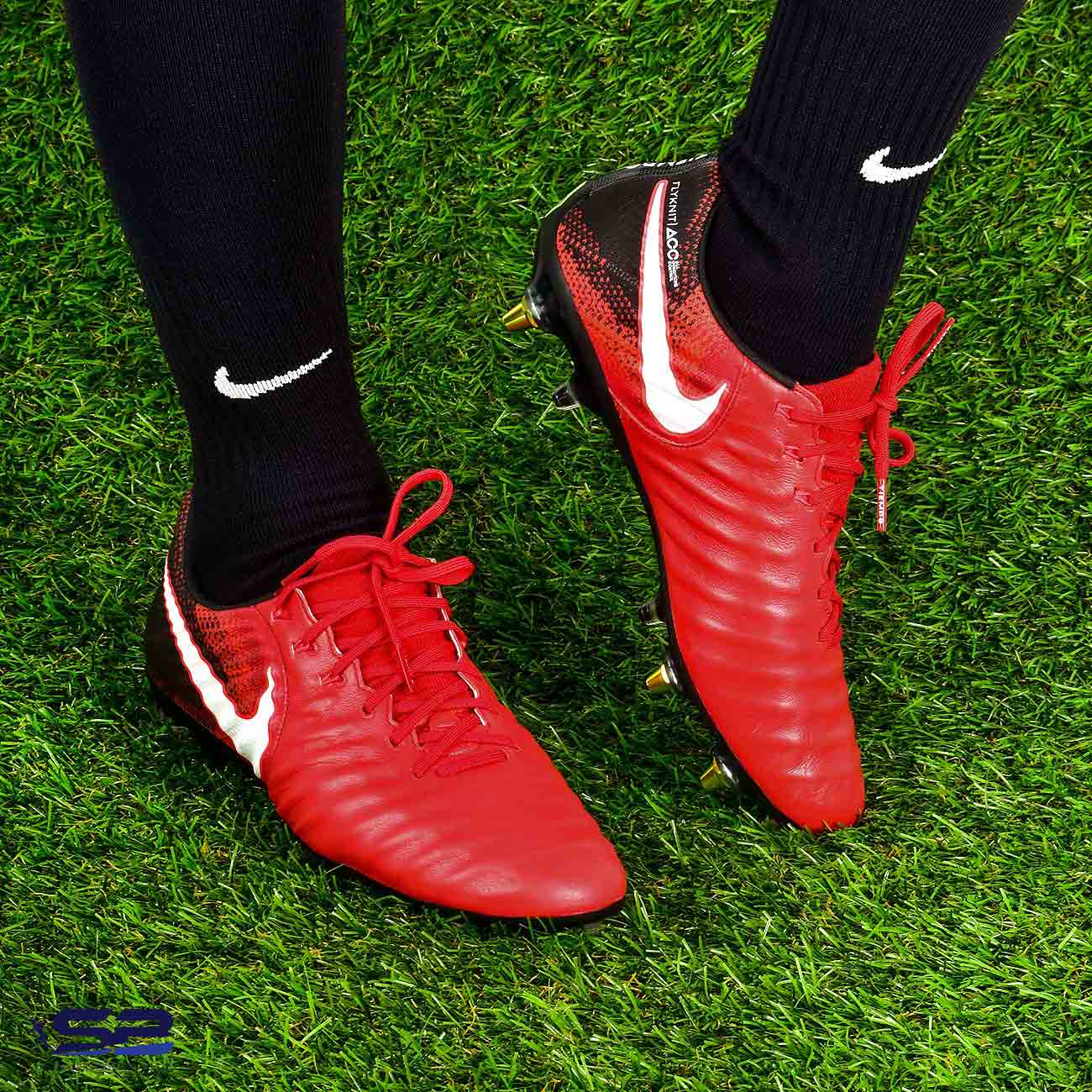  خرید  استوک فوتبالی نایک تمپو     Nike Tiempo Legend Black Red    
