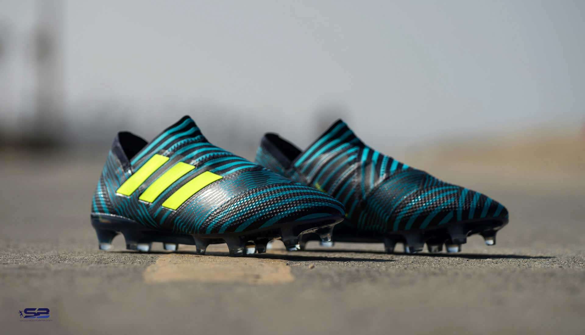  خرید  استوک فوتبالی آدیداس مسی لمیسیز      Adidas Nemeziz     