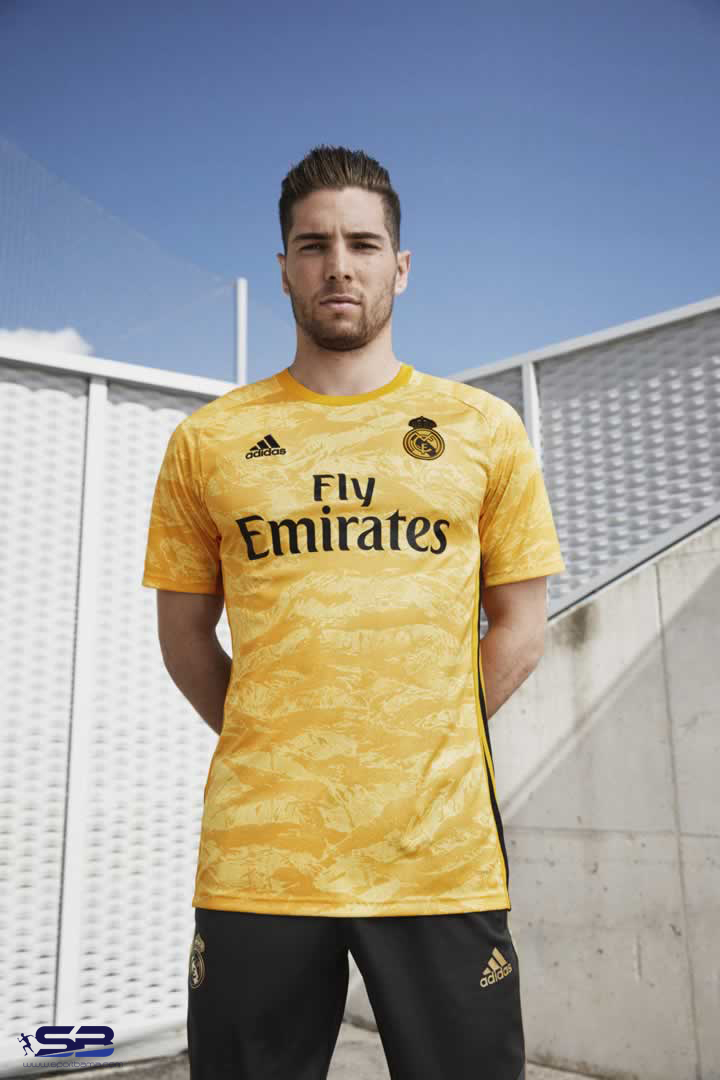  خرید  پیراهن آستین کوتاه رئال مادرید فصل 2020 رنگ زرد - کیت دروازه بانی